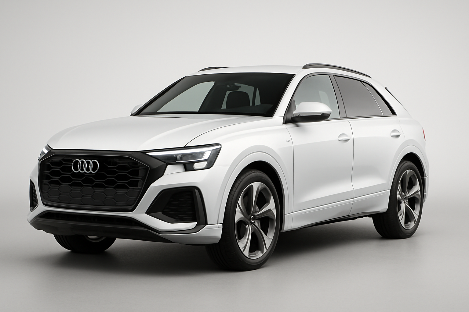 Audi Q8 2024 года, 3/4 фронт
