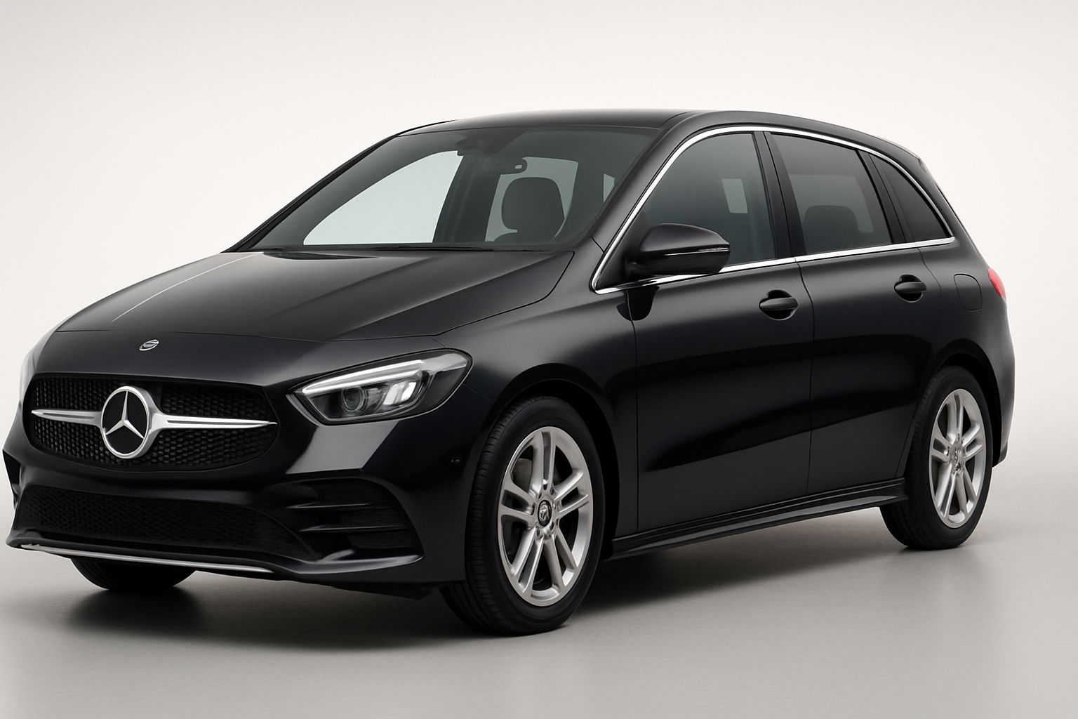 Mercedes-Benz B-Class 2023 года, 3/4 фронт
