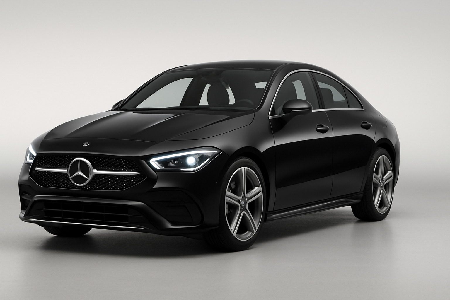 Mercedes-Benz CLA 2023 года, 3/4 фронт