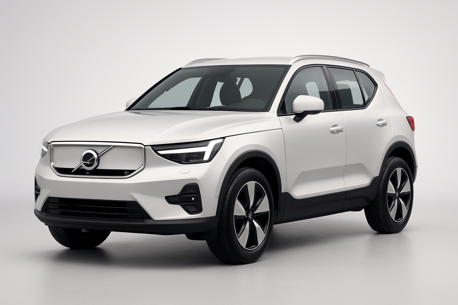 Volvo XC40 2018 года, 3/4 фронт